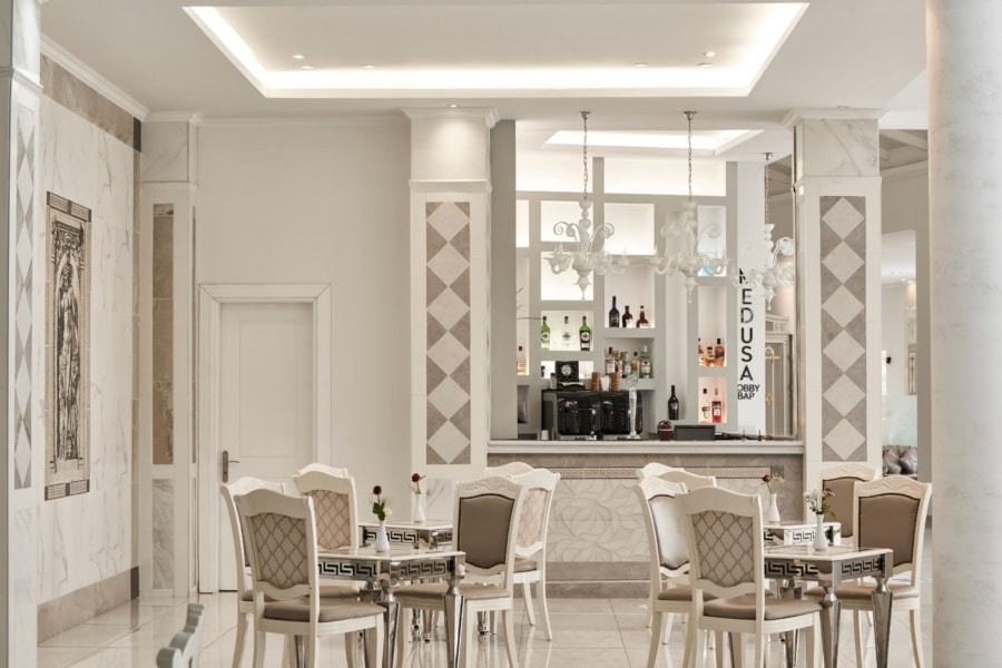medusa_lobby_bar_1